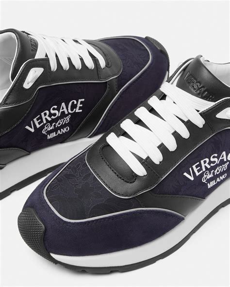 appartamento versace in vendita a milano|versace milano runner sneakers.